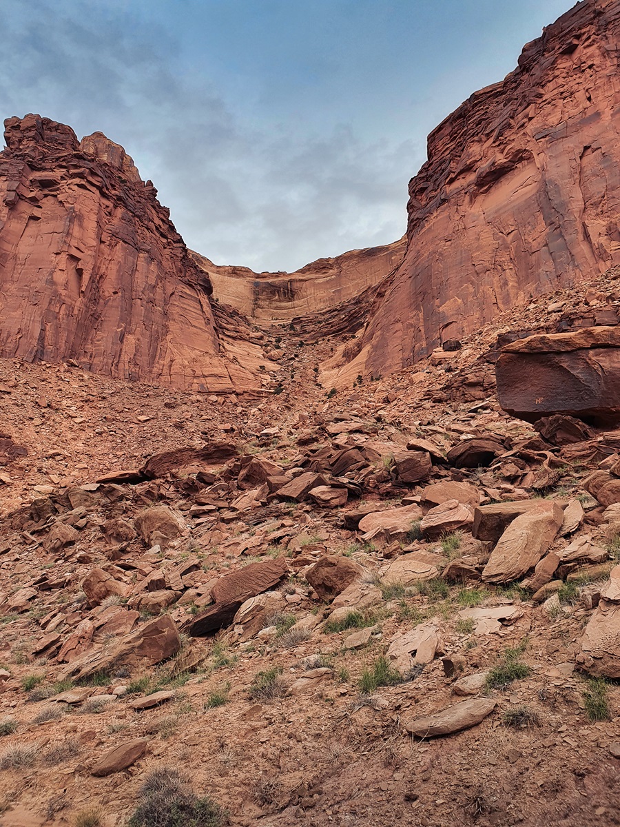 Tough rock strewn ascending section of the Lathrop Trail in Canyonlands leading back to the trailhead on the mesa above.